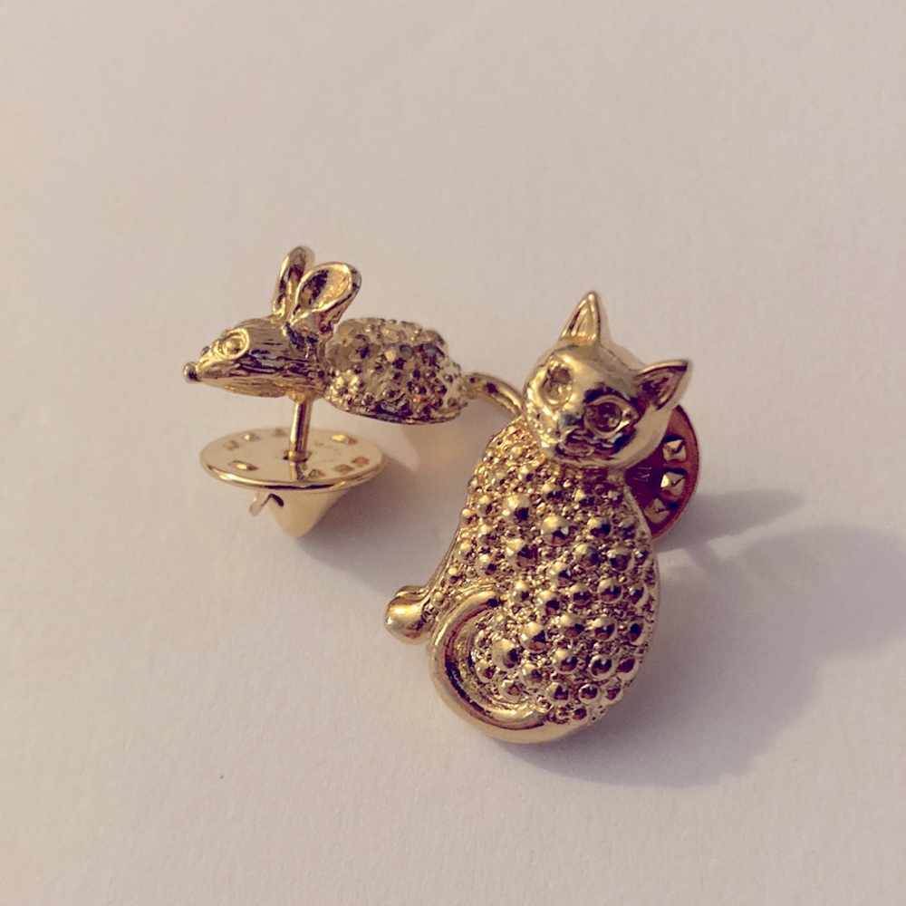 Beautiful Pair of Cat and Mouse Pins